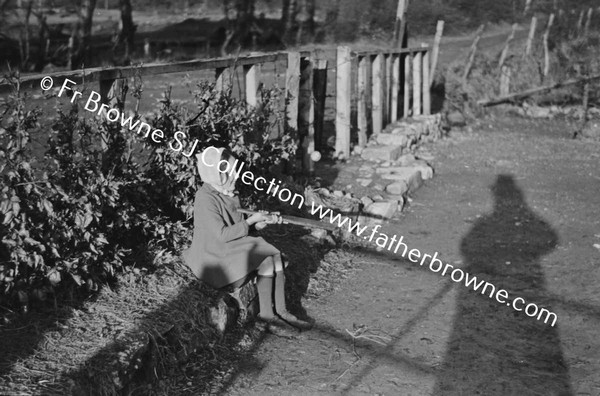 MARY LANGFORD PLAYING IN WINTER SUN